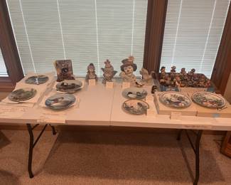 Collectible plates and vintage hummels
