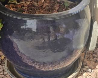 Navy blue pot