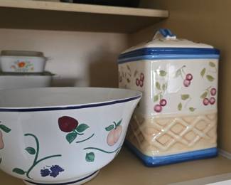 Large serving bowl/canister