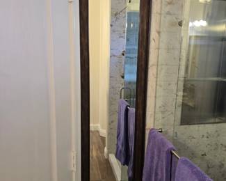 Wall mirror 