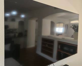 85" smart tv/sound bar