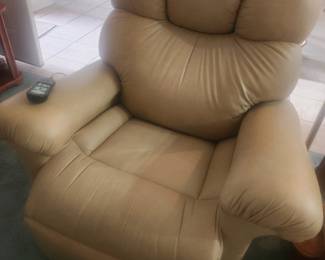 2 OF 3 RECLINERS