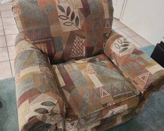 OCCASIONAL CHAIR