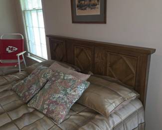 Queen size bed