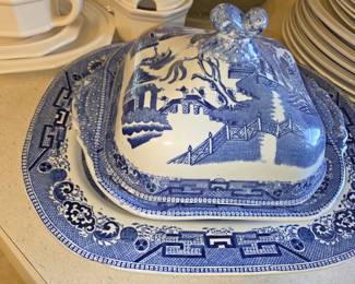 Vintage Blue Willow vegetable dish & platter
