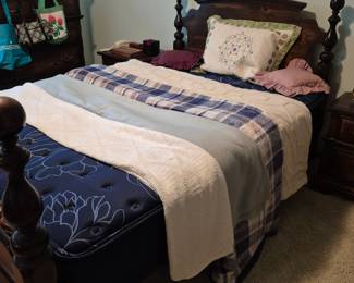 Queen mattress - only used a couple times