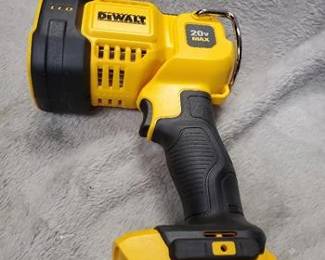 1000-Lumen LED Rechargeable Power Tool Flashlight