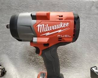 Milwaukee 2967-20 M18 Fuel High Torque 1/2" Impact Wrench