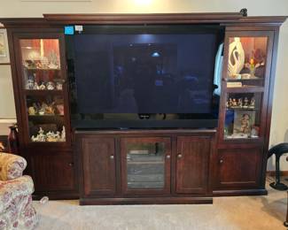 **TV IS NOT FOR SALE -- JUST THE CENTER**