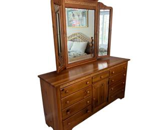 Kincaid Dresser