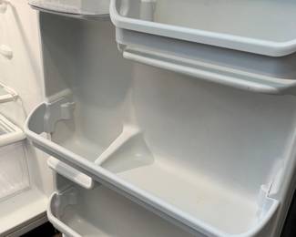 Refrig. Pic #2