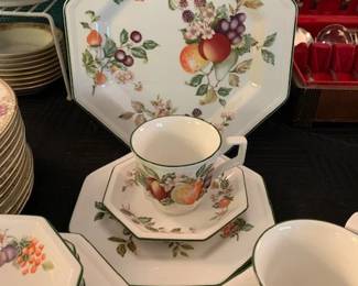 Johnson Brothers “Fresh Fruit” Dinnerware