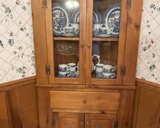 Pine corner cabinet 