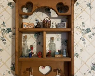 Small wall cabinet