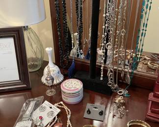 Costume jewelry 