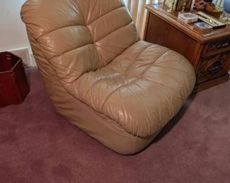 Leather Lounge Chair