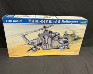 Trumpeter Mil Mi24V HindE Helicopter Model Kit