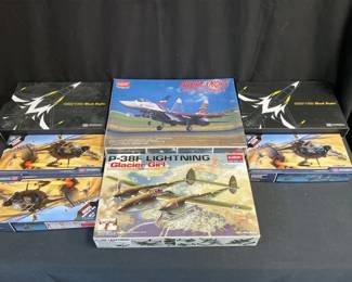 Academy Glacial Girl And Friends Model Aircraft Kits