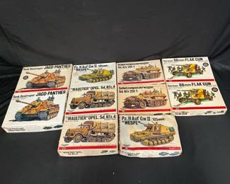 10 Bandai Model Tank Kits