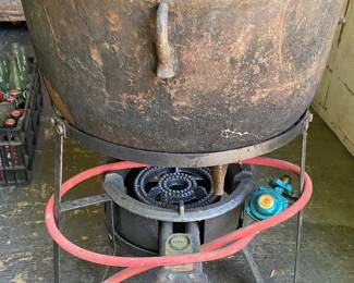 Cast Iron Chicken Stew Pot with Burner
