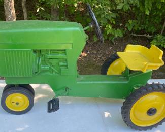 John Deere Pedal Tractor