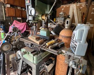 Grizzly Milling & Drilling Machine #61007,