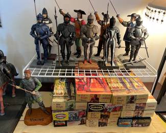 AURORA PLASTIC MODELS: