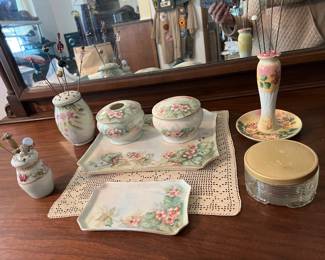 Dresser Set