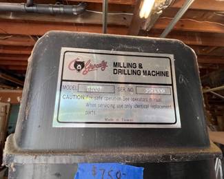 Grizzly Milling & Drilling Machine #61007,