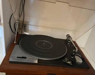 Pioneer Turntable PL-41,