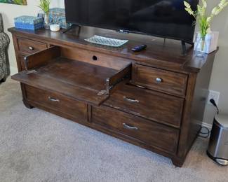 Ethan Allen Dresser with Desk Drawer