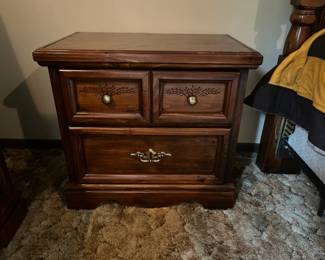 Basset night stand