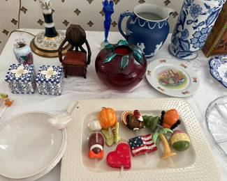 From Wedgewood to Nora Fleming, there are great entertaining pieces