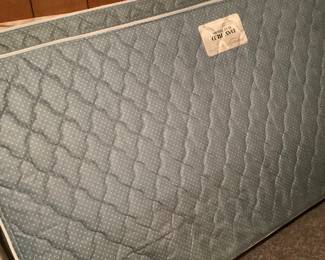 Trundle mattress 