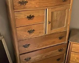 Oak highboy dresser