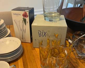 Mikasa Vase, Butterfly Drinkware