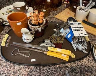 International Stainless Flatware Set