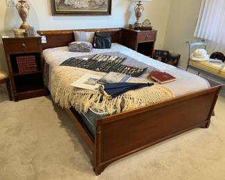 Rway Art Deco Style Nightstands 