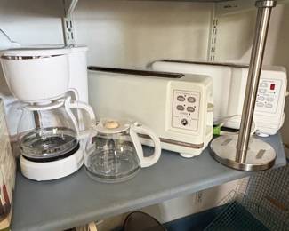 Assorted Kitchen Gadgets and Cookware fifth image