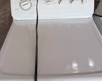 Kenmore Elite Washer and Dryer Set sixth image