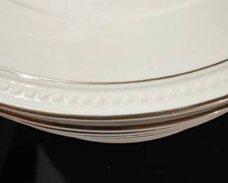 HomeGoods Stoneware Dinnerware Set with Gold Trim fourth image