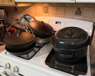 Vintage Cast Iron Dutch Oven and Black Speckled Enamel Roasting Pan Set