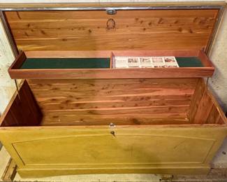 Lane Hope Chest Cedar Chest second image