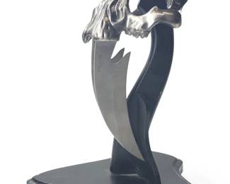 Fantasy Emblazoned Skull Curved Dual Knife