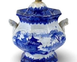 1846 Chinese Porcelain Sugar Bowl