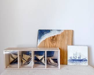 Serving board with ocean wave design