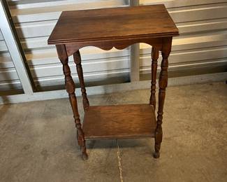 Sm Hall Table