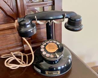 1924 French PTT24 Bakelite Telephone