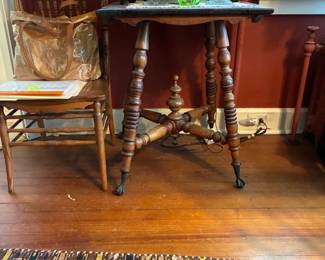 Arts & Crafts wood Parlor table