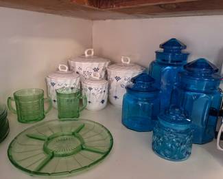 I spy uranium glass and vintage LE Smith canisters